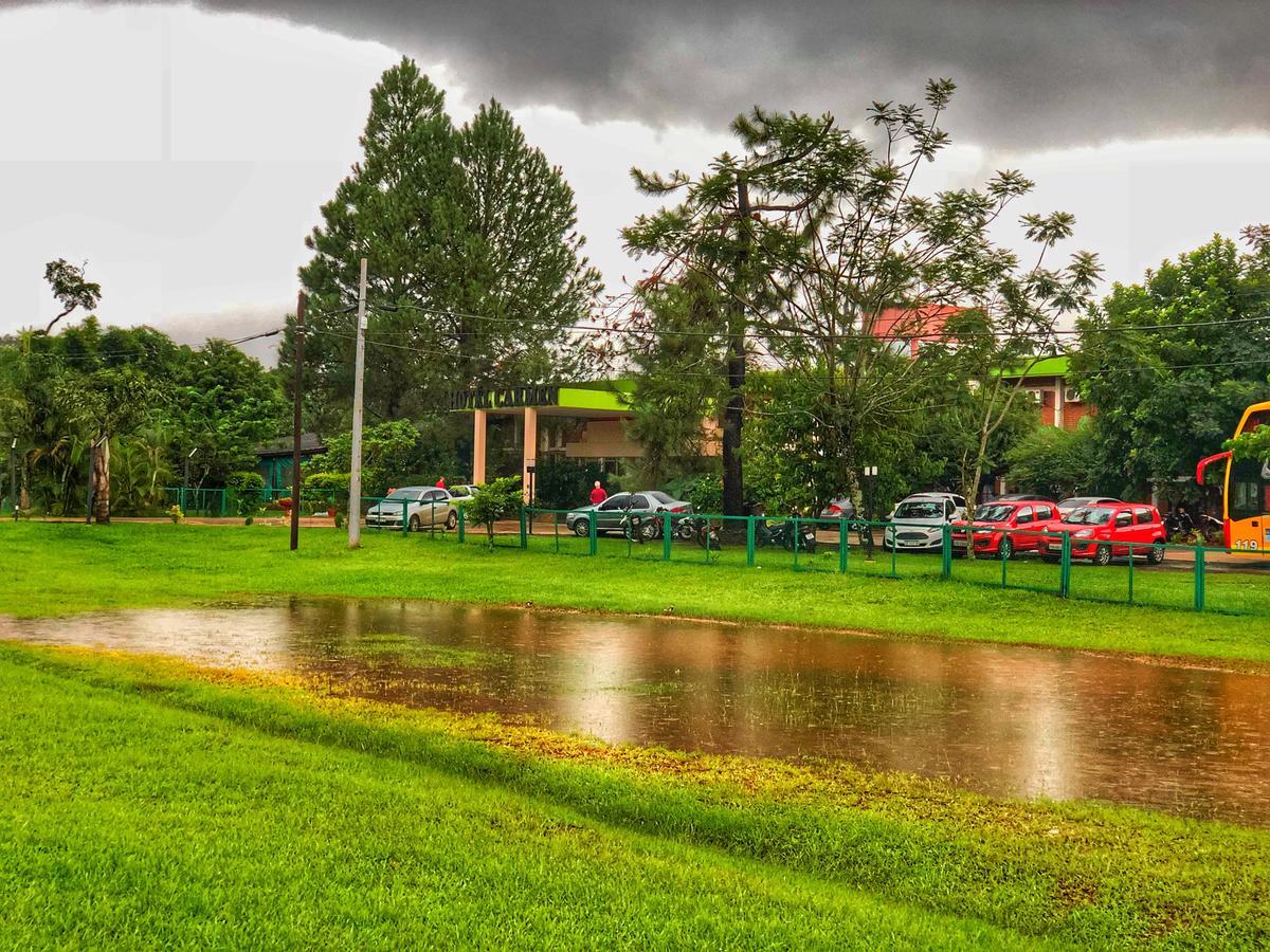 Hotel Carmen Puerto Iguazú Kültér fotó
