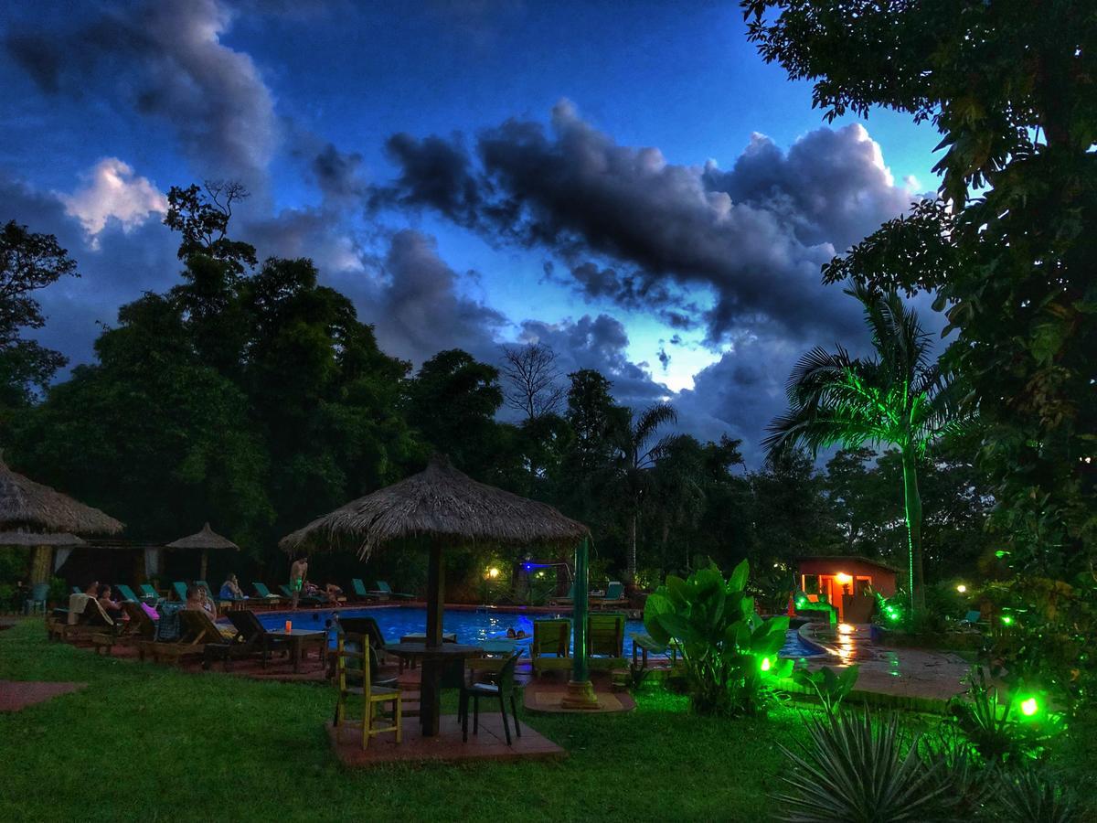 Hotel Carmen Puerto Iguazú Kültér fotó